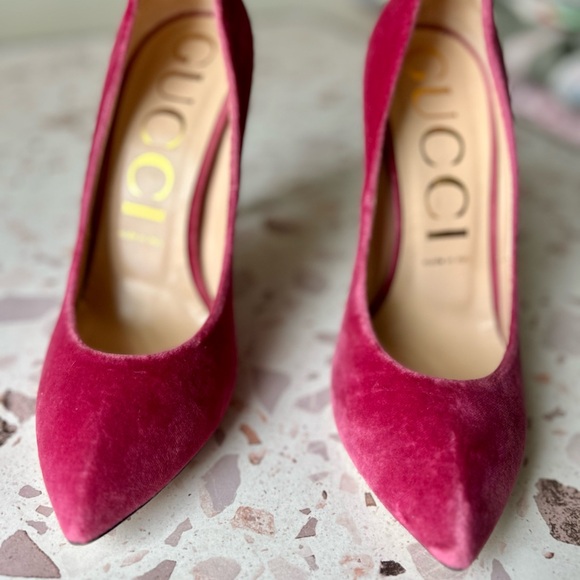 Gucci Pink Velvet Heels 474467  39  0 5 M - Picture 3 of 13